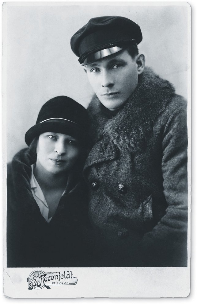 Fotografie: Johanna und Jānis Lipke kurz nach ihrer Hochzeit, Riga, um 1920