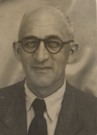 Moses Fernbach, 1947.