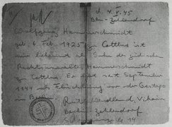 Fotografie: Erklärung Ruth Wendlands zur Identität von Wolfgang Hammerschmidt, Berlin, 4. Mai 1945