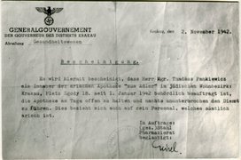 Pass for Tadeusz Pankiewicz, permitting him to enter and leave the ghetto, Kraków, 1942.