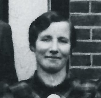 Cynthia Wevers in Aalten, 1945.