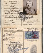 Fotografie: Von Jeanne Barnier gefälschter Ausweis für die Schauspielerin Betty Isolani, Dieulefit, 22. Januar 1942