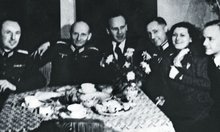 Feier mit deutschen Offizieren