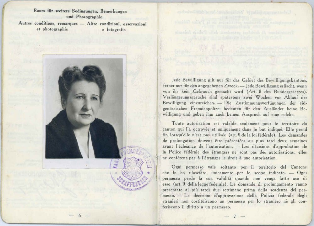 Fotografie: Schweizer Ausländerausweis mit sogenannter Toleranzbewilligung für Käte Lasker, 1942