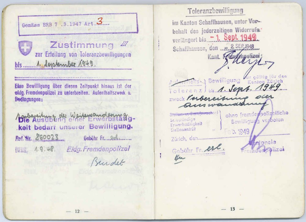 Fotografie: Schweizer Ausländerausweis mit sogenannter Toleranzbewilligung für Käte Lasker, 1942