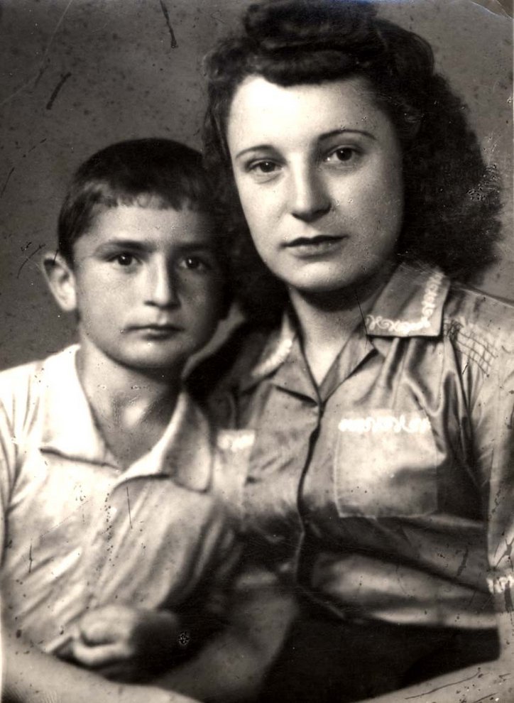 Fotografie: Nadeschda Kreso und Leonid Ruderman, Minsk 1946