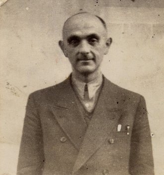 Photo: Photo of Herbert Silbermann from his application for official recognition as a Victim of Fascism, around 1945.