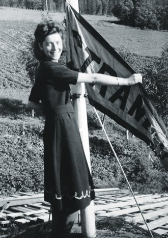 Fotografie: Betzy Rosenberg in Byneset, 1945