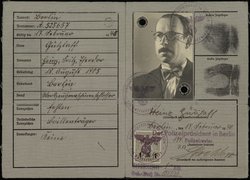 Identity card forged by Cioma Schönhaus in the name of Heinz Gützlaff for Kurt Hirschfeldt, issued in Berlin in 1940, altered in 1942/1943.
