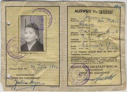 Identity card as an officially registered victim of fascism for Chawa Berman, issued July 31, 1946.