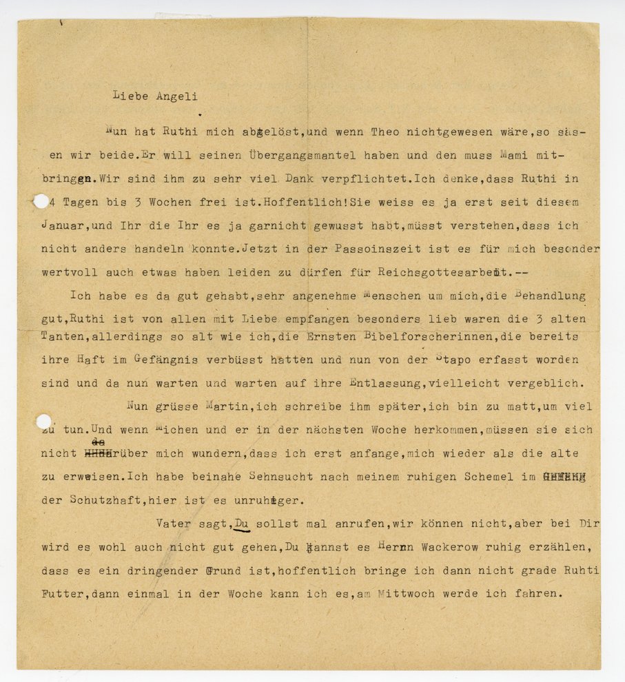 Fotografie: Brief von Agnes Wendland an ihre Tochter Angelika, in dem sie über ihre Haft berichtet, März 1945