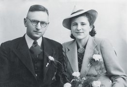 Wedding photo, Lena Kropveld and Yitzack Jedwab, March 1942.