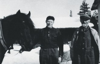 Ola Breisjøberget (center), 1940s.