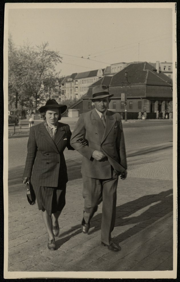 Photo: Gertrud and Werner Scharff, Berlin, around 1941.