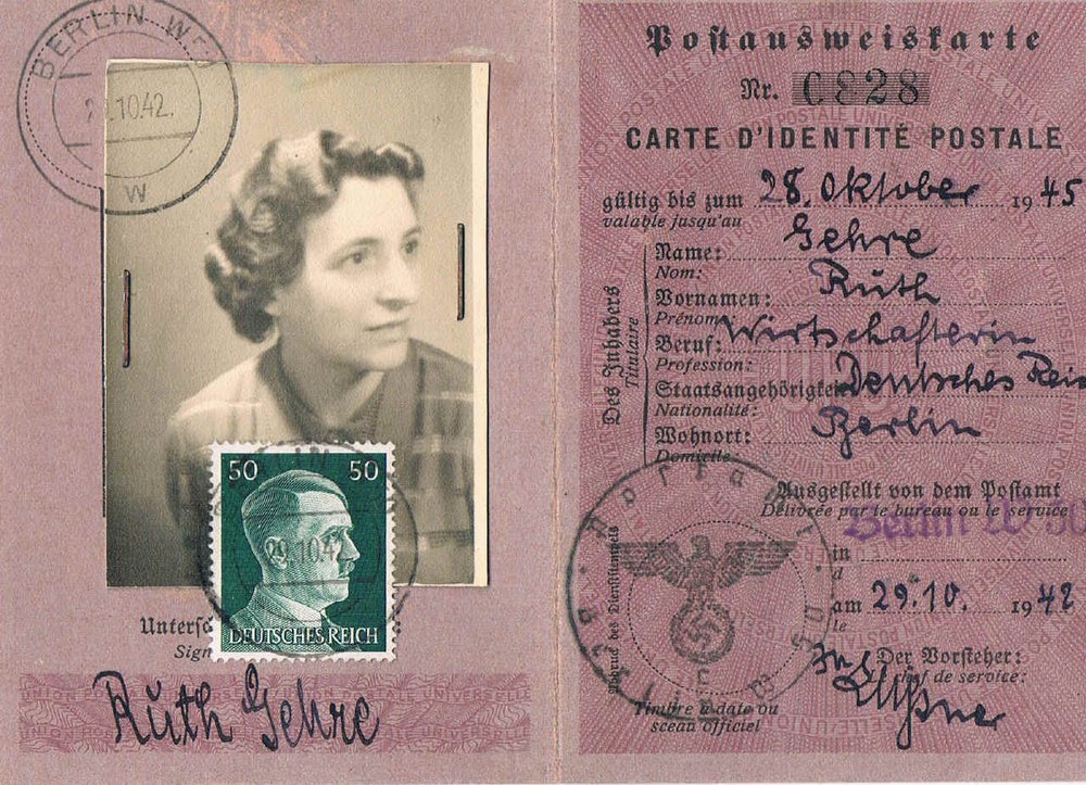 Fotografie: Postausweis für Ellen Rathé (auf den Tarnnamen Ruth Gehre), 1942