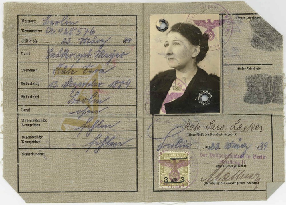 Fotografie: Käte Laskers Kennkarte mit aufgedrucktem „J“, 23. März 1939