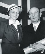 Tove und Max Tau bei der Verleihung des Friedenspreises des Deutschen Buchhandels, Hamburg 1950