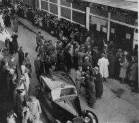Jews queuing outside the “glasshouse,” the Swiss embassy building on Vadász Street, to get a letter of protection, Budapest, 1944.
