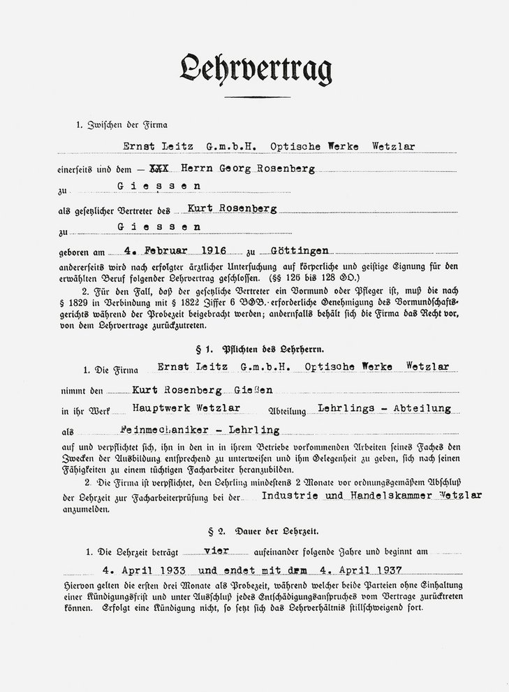 Fotografie: Lehrvertrag für Kurt Rosenberg, den Ernst Leitz im April 1933 als Feinmechaniker-Lehrling einstellt und dem er 1938 die Auswanderung nach New York ermöglicht, Wetzlar, 1933