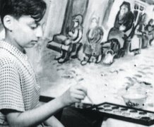 Samuel Bak malt seine Erinnerungen an das Ghetto von Wilna, im DP-Lager in Landsberg am Lech 1947