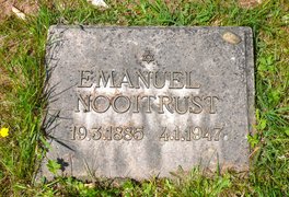 Fotografie: Grabstein für Emanuel Nooitrust, nach 1947