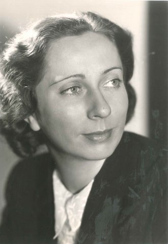 Fotografie: Dorothea Neff als Schauspielerin am Deutschen Volkstheater, vor 1945