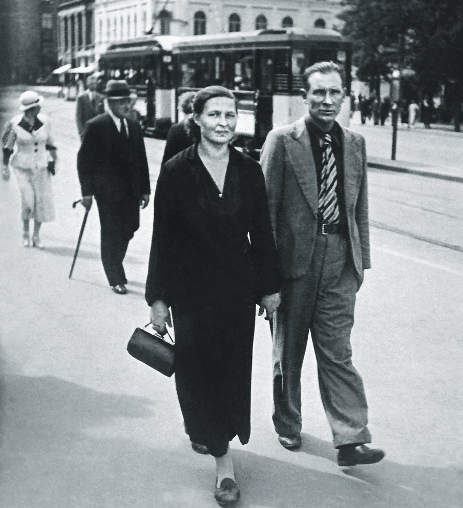 Fotografie: Johanna und Jānis Lipke im Zentrum von Riga, 1940er Jahre