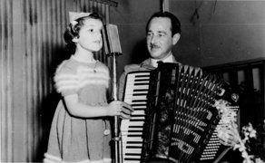 Leo Rosner mit seiner Tochter Anna (*1947), 1950-Jahre