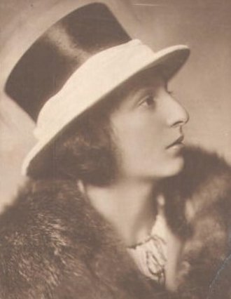 Ellen Rathé, autograph card, 1933.