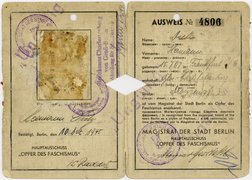 Ausweis als „Opfer des Faschismus“ von Hermann Dietz, ausgestellt am 10. Dezember 1945