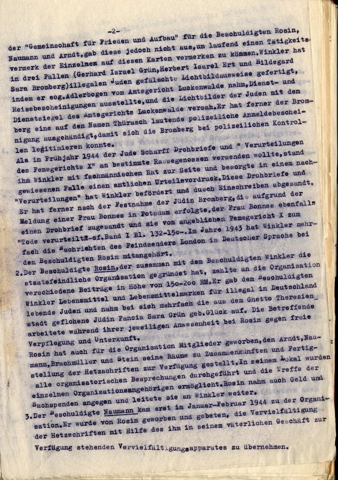 Fotografie: Fünfseitiger Ermittlungsbericht des Oberstaatsanwalts beim Landgericht Potsdam für den Oberreichsanwalt beim Volksgerichtshof zum Verfahren gegen Angehörige der Gemeinschaft für Frieden und Aufbau, Potsdam, 4. Januar 1945
