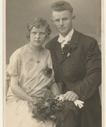 Fotografie: Das Brautpaar Arno Bach und Margarete Lorenz, 1926