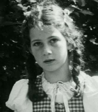 Fotografie: Angelica Bäumer in Großarl, Sommer 1944