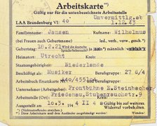 Fotografie: Gefälschte Arbeitskarte für Ralph Neumann, erhalten von Ruth Andreas-Friedrich im April 1945