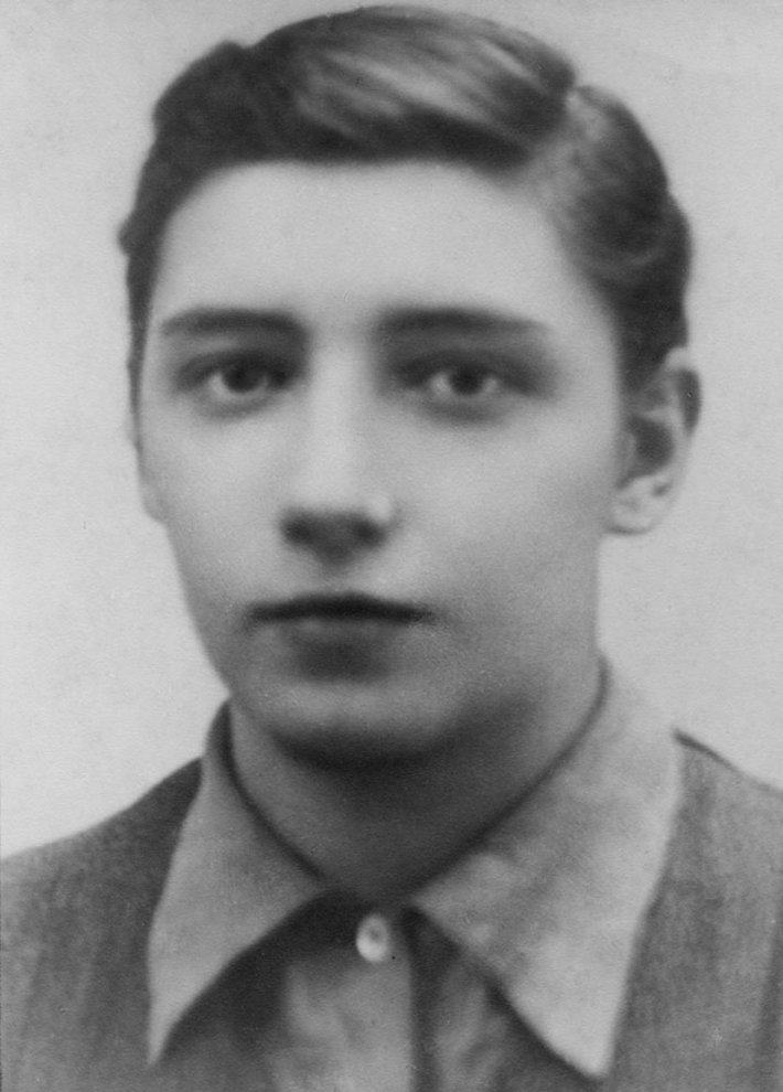 Fotografie: Melanie Berger getarnt als Junge zur Zeit ihrer Flucht von Belgien nach Frankreich, 1939