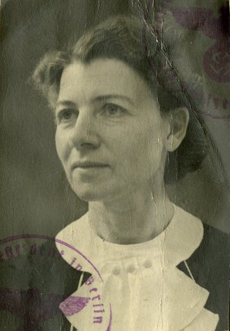 Eugenia Einzig (photo presumably from her identity card), 1943.