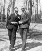 Photo: Günther Samuel (left) and Hans Winkler in Trebbin’s city park, April 26, 1931.