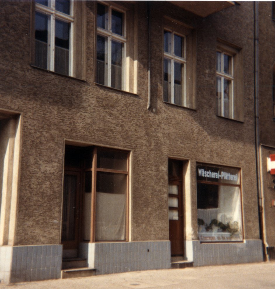 Fotografie: Ehemalige Wäscherei Gumz, Knesebeckstraße 17, Versteck von Ella und Inge Deutschkron, 1970er-Jahre