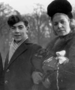 Adolph und Maria Böhm in Paris, um 1943