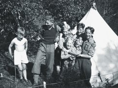 Edgar Brichta (left) with the Boy Scouts, around 1940. The organization was banned during the German occupation.