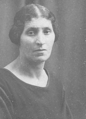 Perla Aufrychter, née Klajnberg, after her arrival in Belgium.