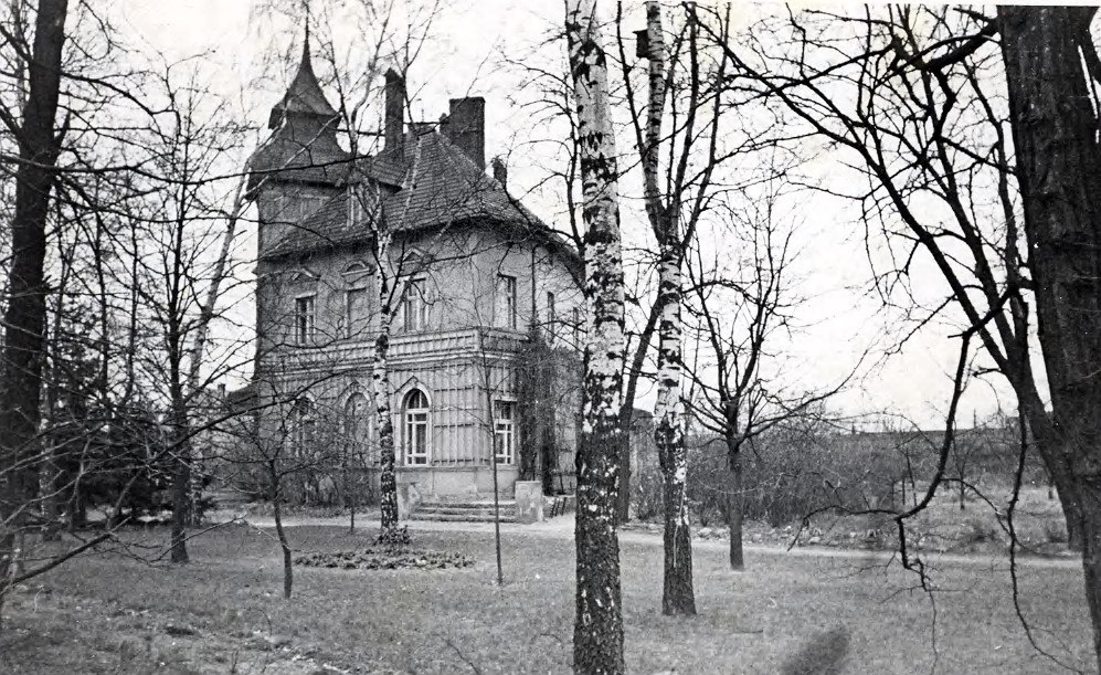 Fotografie: Richard Lindes Villa vom Garten aus gesehen, Hohen Neuendorf, um 1930